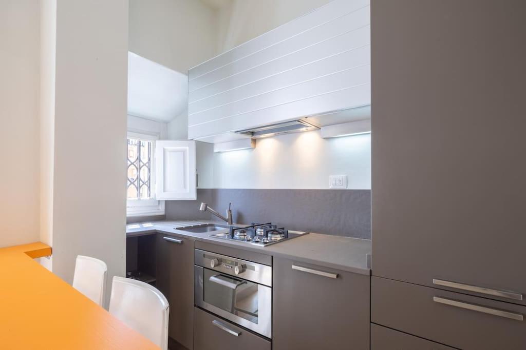 Small & Charming 1-Br Apt ฟลอเรนซ์ ภายนอก รูปภาพ